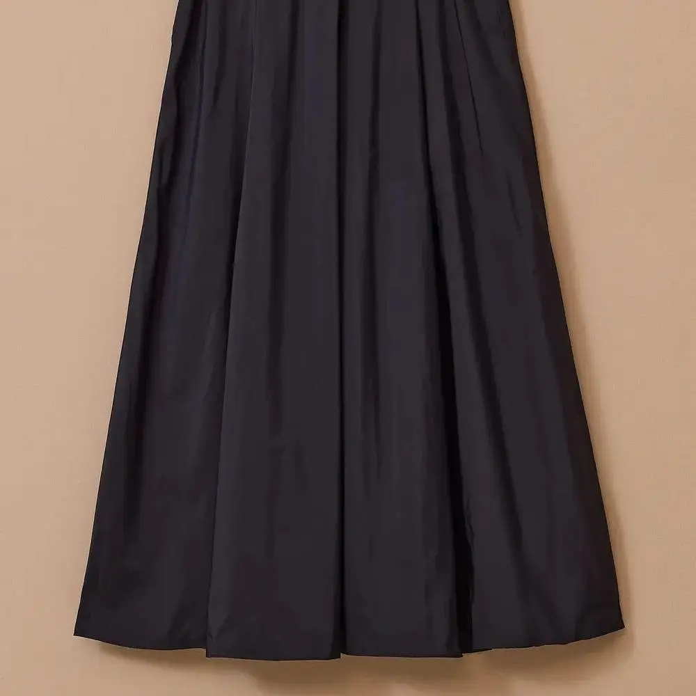 Custom Waist Fitted Pleated Long Skirt (5).jpg
